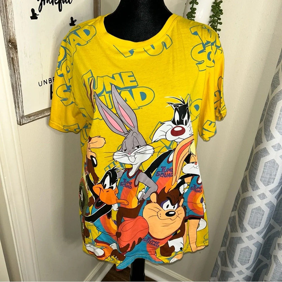 SPACE JAM NEW LEGACY CARTOON YELLOW ALL OVER GRAPHICS T-SHIRT MENS TUNE SQUAD - Picture 1 of 8